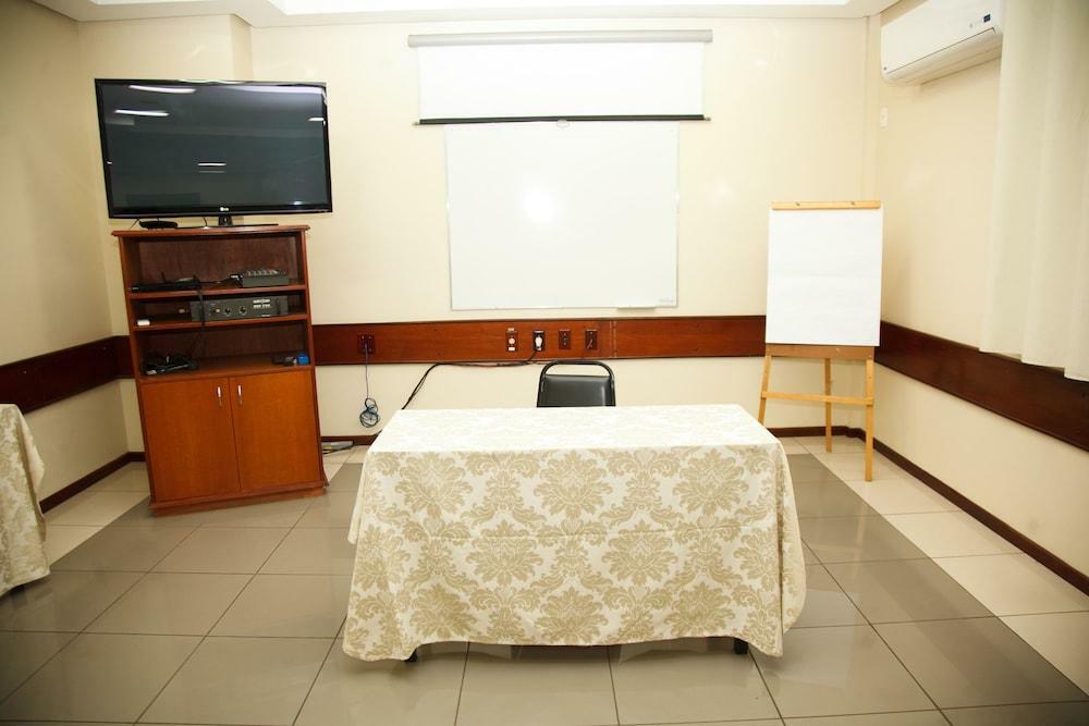 Villalba Hotel Uberlândia Eksteriør bilde